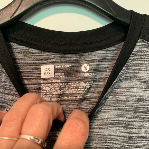 Little Boy’s Xersion Quick-Dri Shirt Sz XS 6/7 - Picture 4 of 6